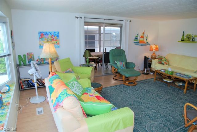 107 Snead DR, North Fort Myers, FL 33903