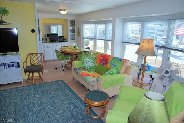 107 Snead DR, North Fort Myers, FL 33903