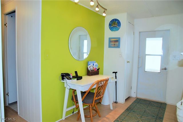 107 Snead DR, North Fort Myers, FL 33903