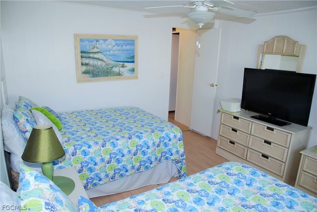 107 Snead DR, North Fort Myers, FL 33903