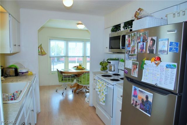 107 Snead DR, North Fort Myers, FL 33903