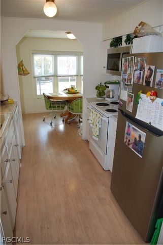 107 Snead DR, North Fort Myers, FL 33903