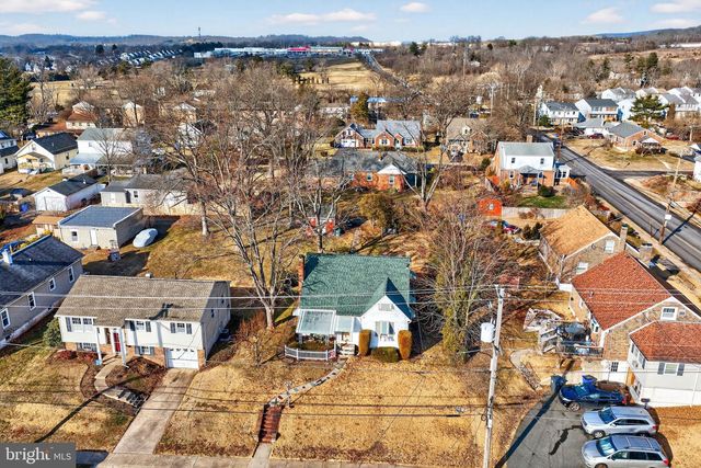 821 N HANOVER ST, Pottstown, PA 19464