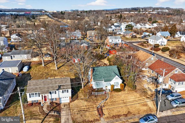 821 N HANOVER ST, Pottstown, PA 19464