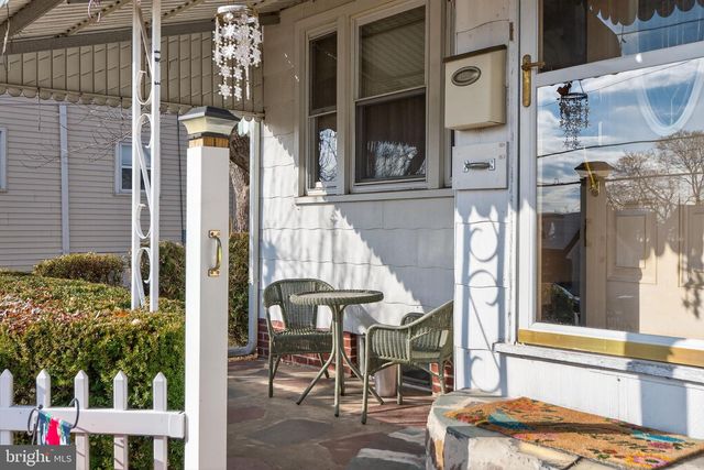 821 N HANOVER ST, Pottstown, PA 19464