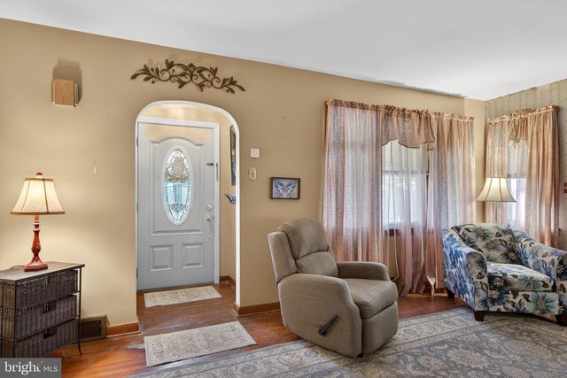 821 N HANOVER ST, Pottstown, PA 19464