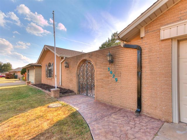 3629 N Ridgewood Drive, Midwest City, OK 73110