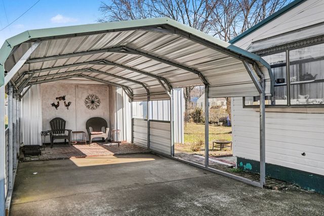 1801 Scribner Ave, Columbia, TN 38401