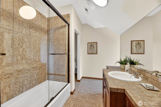 23011 257th Avenue SE, Maple Valley, WA 98038