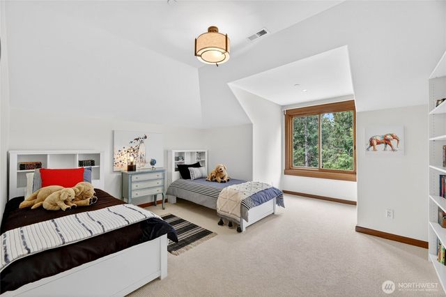 23011 257th Avenue SE, Maple Valley, WA 98038