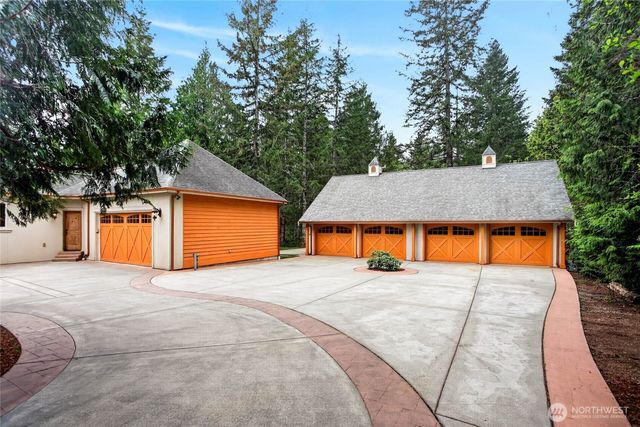 23011 257th Avenue SE, Maple Valley, WA 98038