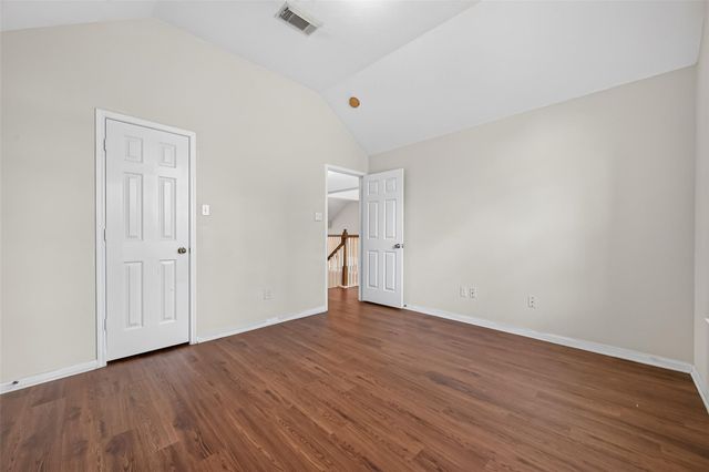 9127 N Ferndale Place Drive, Houston, TX 77064