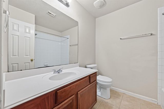 9127 N Ferndale Place Drive, Houston, TX 77064