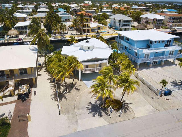 184 Bahama Avenue, Key Largo, FL 33037