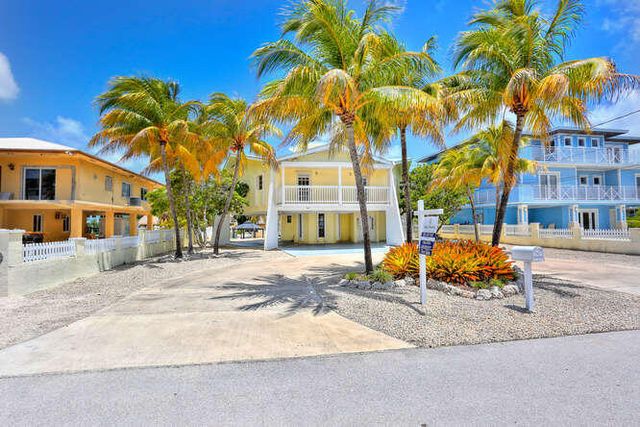 184 Bahama Avenue, Key Largo, FL 33037