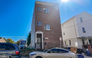 5523 HUNTS PL NE, Washington, DC 20019