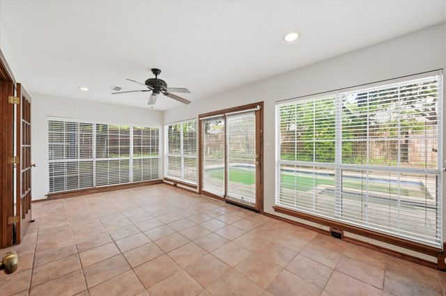 2900 Greenbrook Drive, Arlington, TX 76016