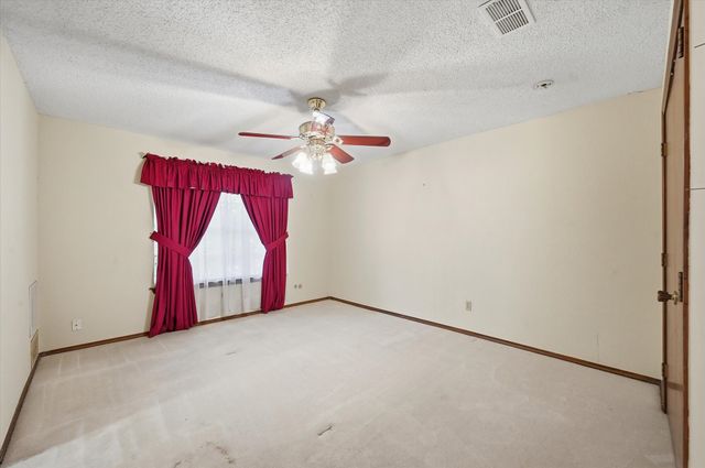 2900 Greenbrook Drive, Arlington, TX 76016