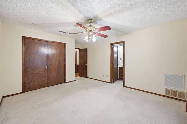 2900 Greenbrook Drive, Arlington, TX 76016