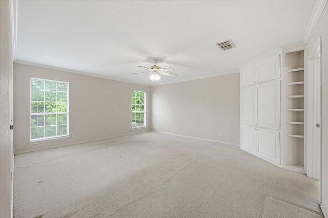 2900 Greenbrook Drive, Arlington, TX 76016