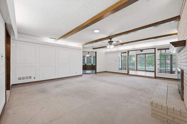 2900 Greenbrook Drive, Arlington, TX 76016