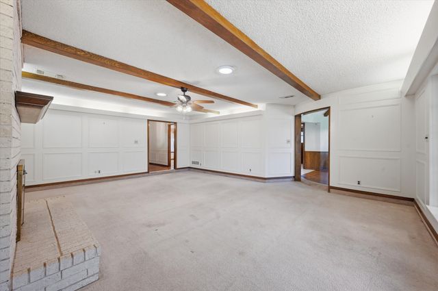 2900 Greenbrook Drive, Arlington, TX 76016