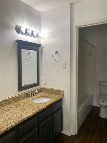 13652 Flagstone Lane, Dallas, TX 75240