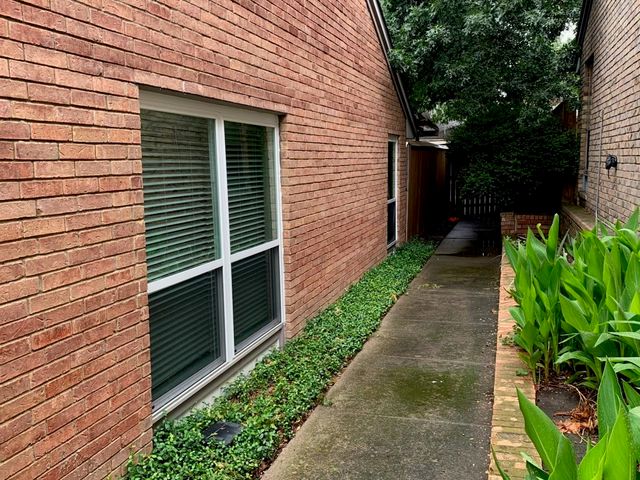 13652 Flagstone Lane, Dallas, TX 75240