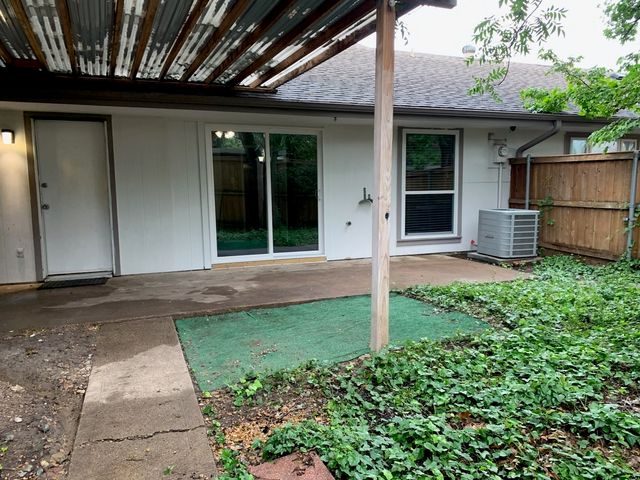 13652 Flagstone Lane, Dallas, TX 75240
