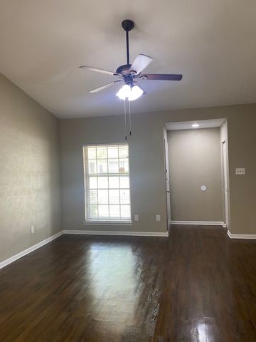 13652 Flagstone Lane, Dallas, TX 75240