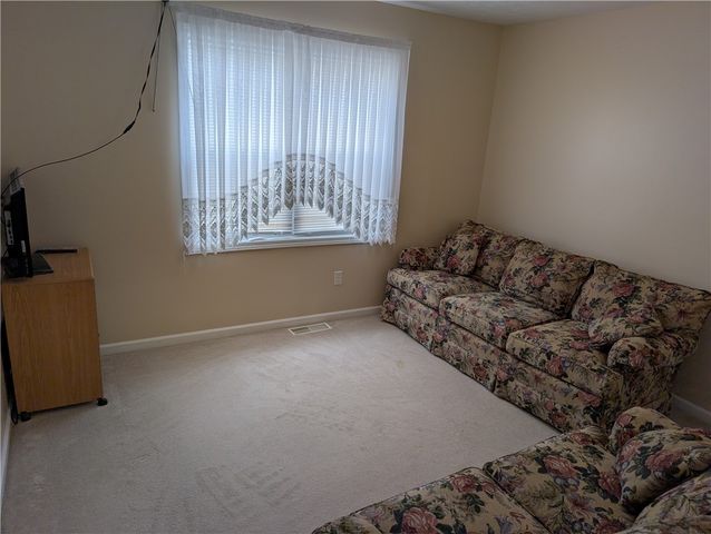 55 Barclay Court, Greece, NY 14612