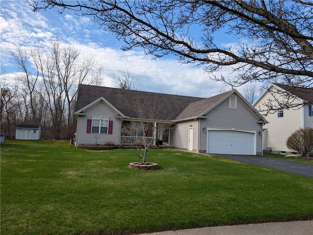 55 Barclay Court, Greece, NY 14612