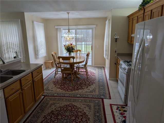 55 Barclay Court, Greece, NY 14612