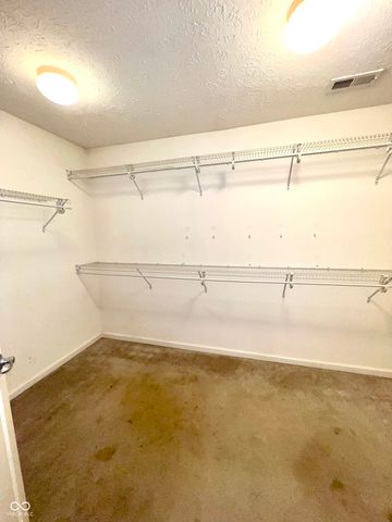 6682 Amherst Way, Zionsville, IN 46077