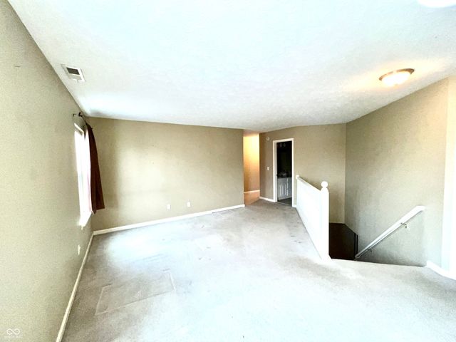 6682 Amherst Way, Zionsville, IN 46077