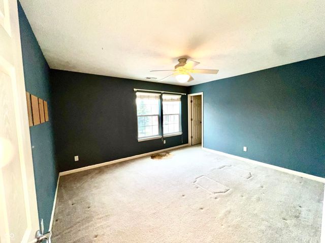 6682 Amherst Way, Zionsville, IN 46077