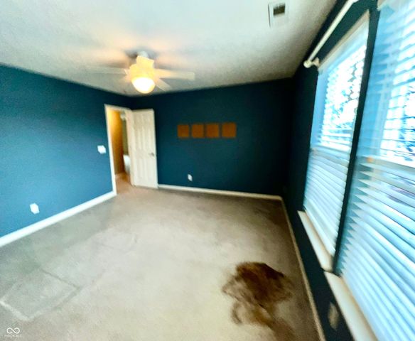 6682 Amherst Way, Zionsville, IN 46077