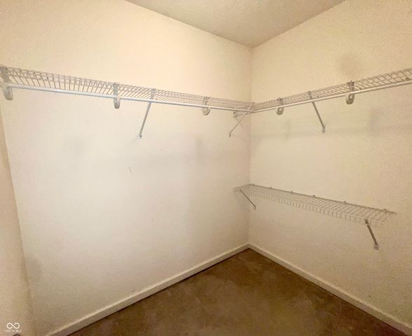 6682 Amherst Way, Zionsville, IN 46077