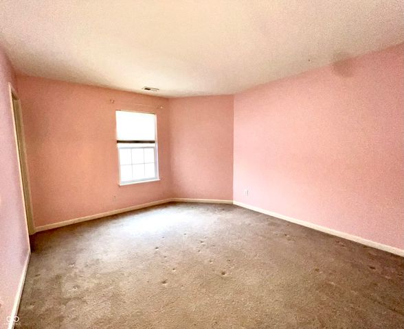 6682 Amherst Way, Zionsville, IN 46077