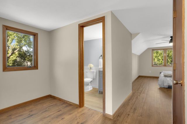 404 15th Street W, Hastings, MN 55033