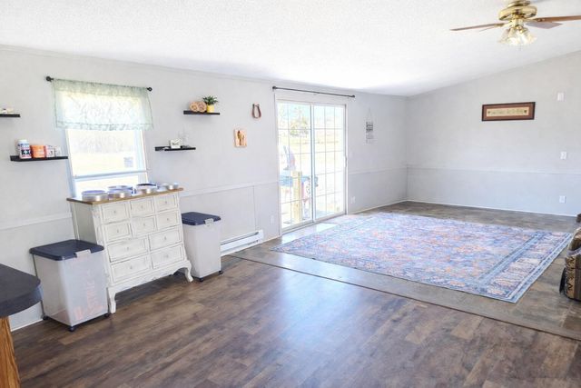 1085 Oak Grove Road, Columbia, KY 42728