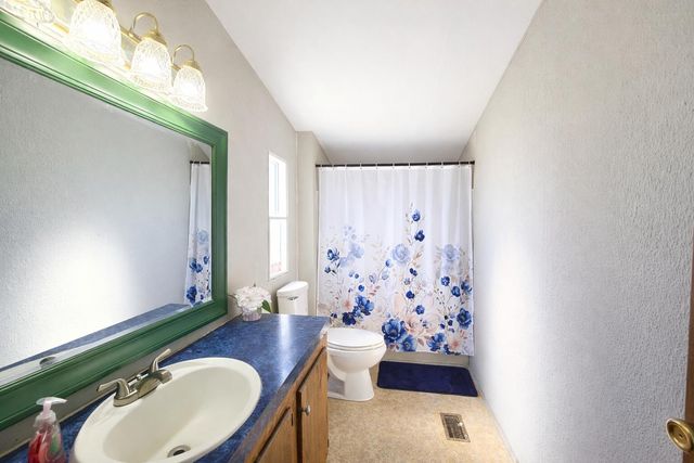 1085 Oak Grove Road, Columbia, KY 42728