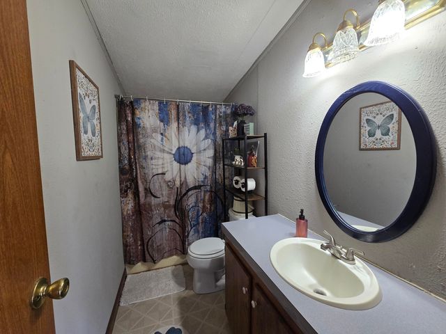 1085 Oak Grove Road, Columbia, KY 42728