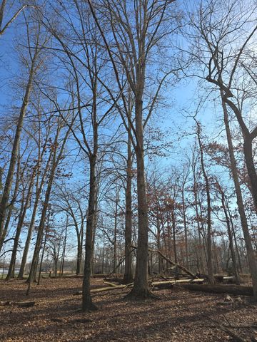 1085 Oak Grove Road, Columbia, KY 42728