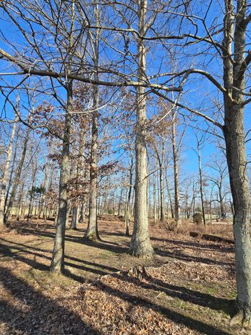 1085 Oak Grove Road, Columbia, KY 42728