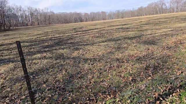 1085 Oak Grove Road, Columbia, KY 42728