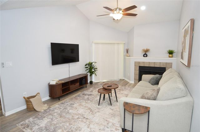 8754 MALLARD RESERVE DRIVE 202, Tampa, FL 33614