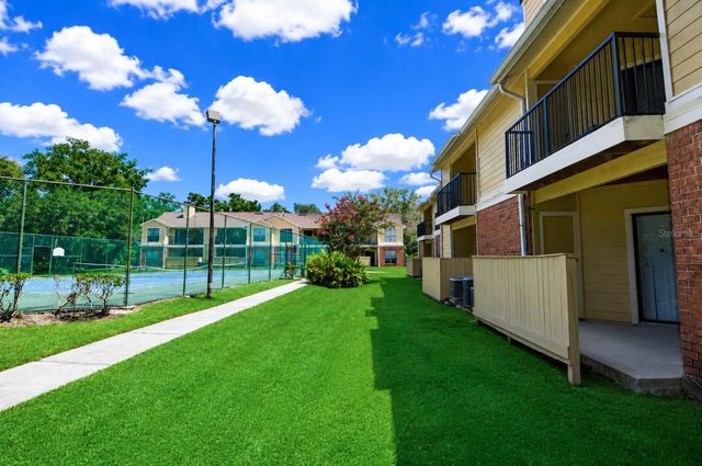 8754 MALLARD RESERVE DRIVE 202, Tampa, FL 33614