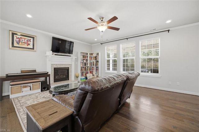 2128 Shipyard RD, Chesapeake, VA 23323