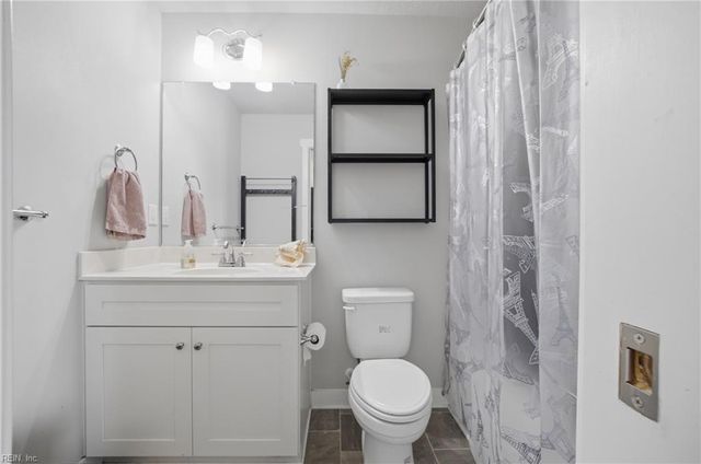 2128 Shipyard RD, Chesapeake, VA 23323